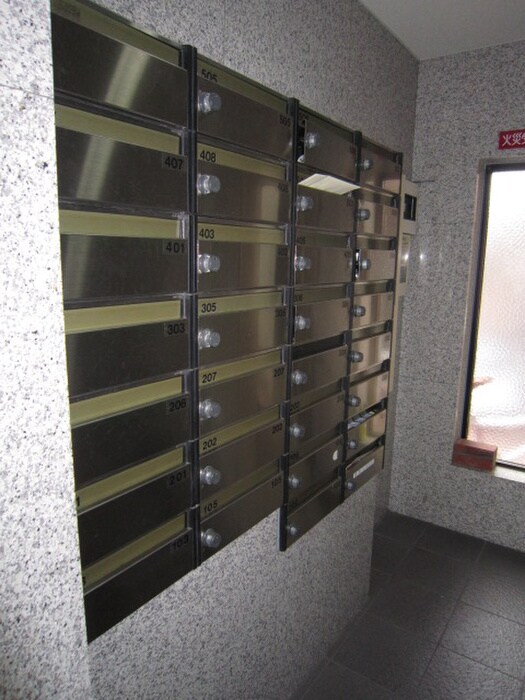 物件外観写真4　(建物設備)