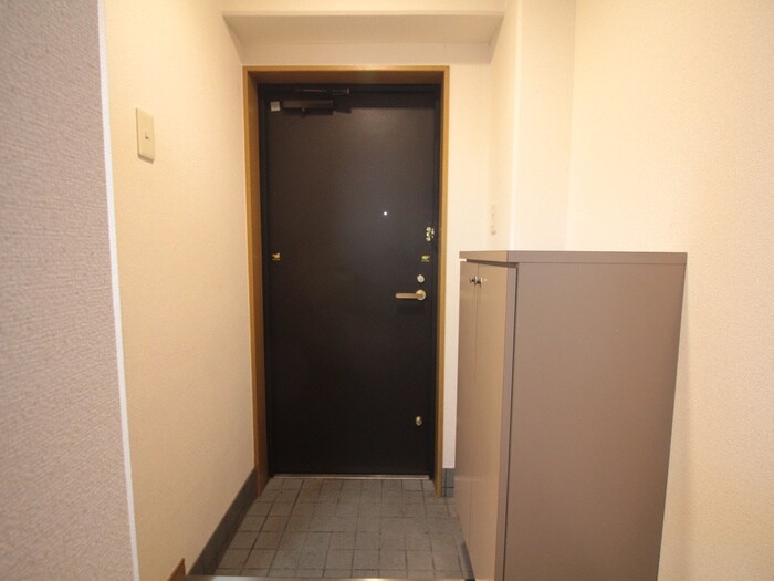 物件内観写真14　(玄関)