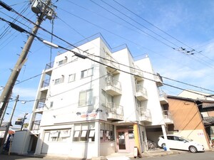 日の出ビル外観写真