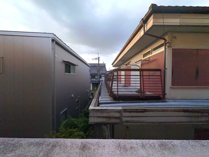 物件内観写真14　(室内からの展望)