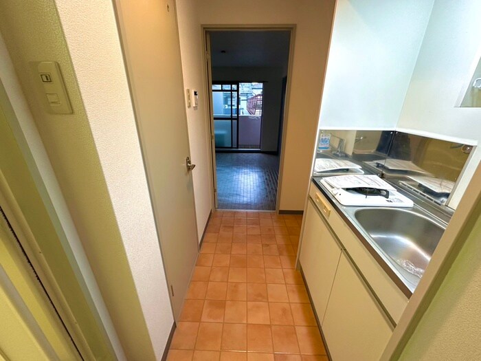 物件内観写真19　(廊下)