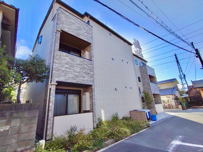 物件外観写真1　(外観写真)