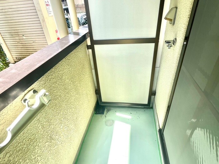 物件内観写真10　(洗濯機置場)