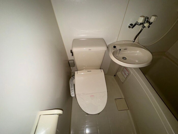 物件内観写真12　(トイレ)