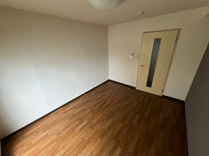 物件内観写真13　(居室)