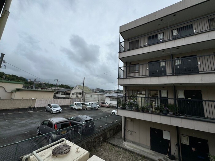 物件内観写真16　(室内からの展望)