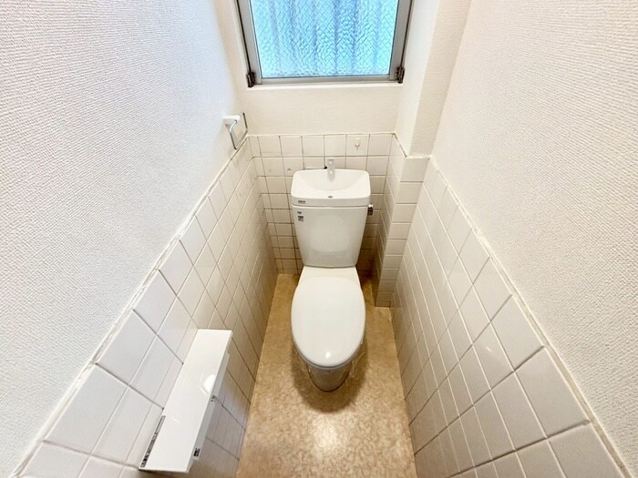 物件内観写真12　(トイレ)