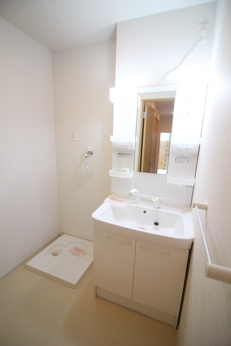 物件内観写真4　(洗面)