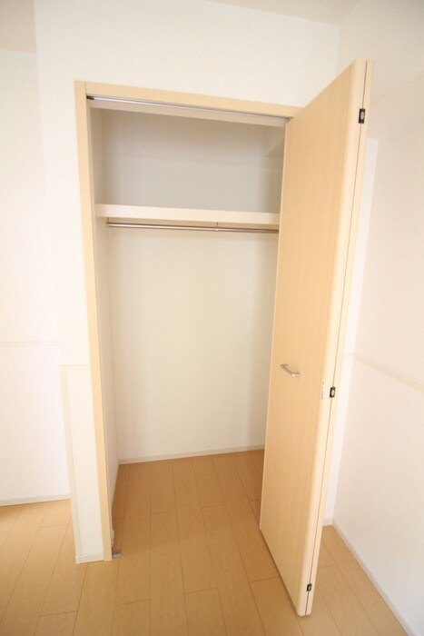 物件内観写真11　(収納)