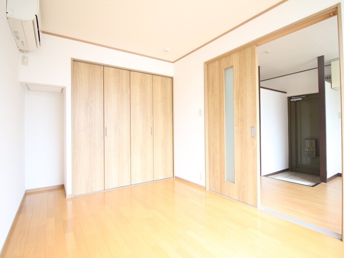 物件内観写真8　(居室)