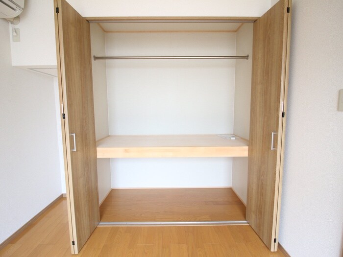 物件内観写真10　(収納)