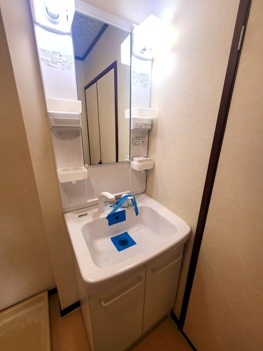 物件内観写真9　(洗面)