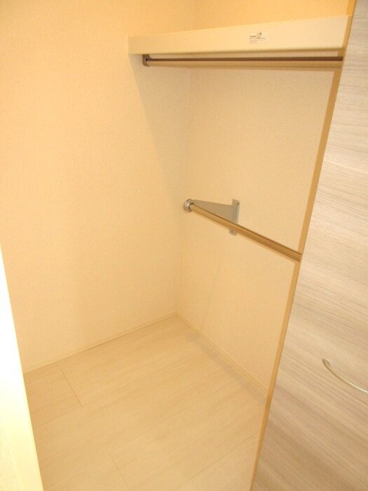 物件内観写真15　(収納)