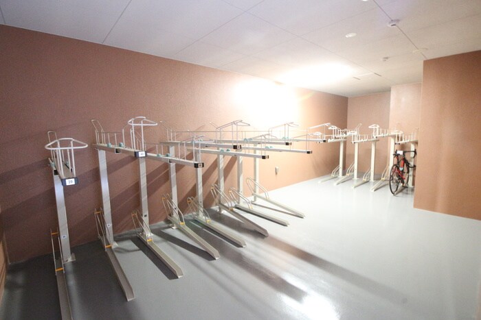 物件外観写真6　(駐輪場)