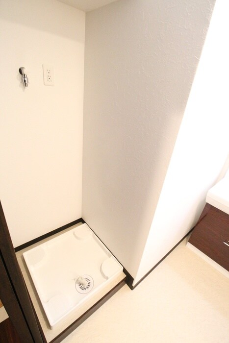 物件内観写真20　(洗濯機置場)