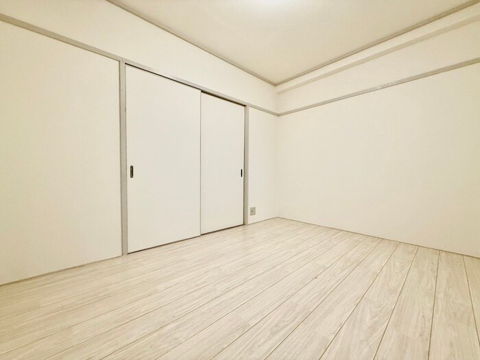 物件内観写真11　(居室)