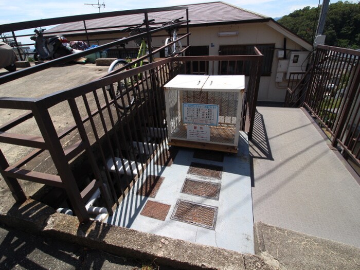 物件外観写真4　(建物設備)