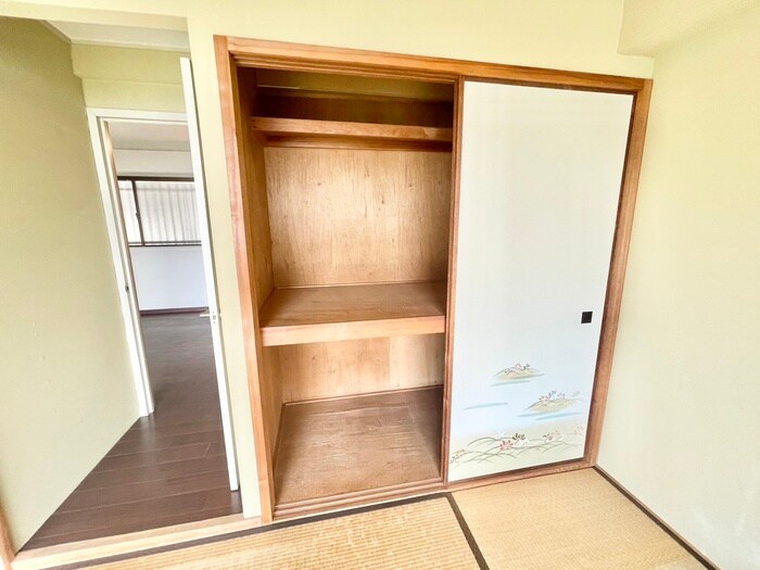 物件内観写真11　(収納)
