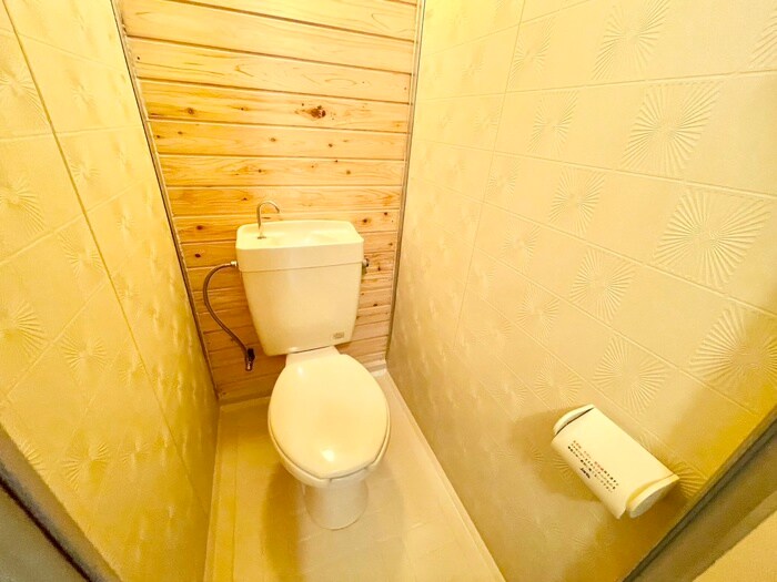 物件内観写真16　(トイレ)