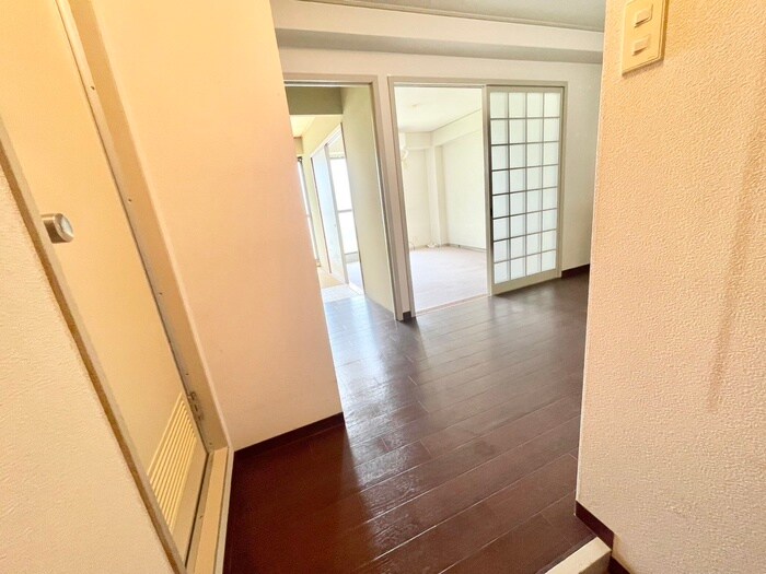 物件内観写真19　(廊下)