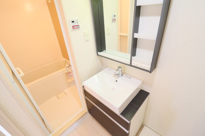 物件内観写真13　(洗面)