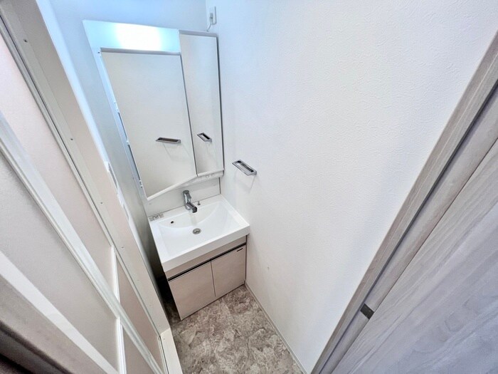 物件内観写真11　(洗面)