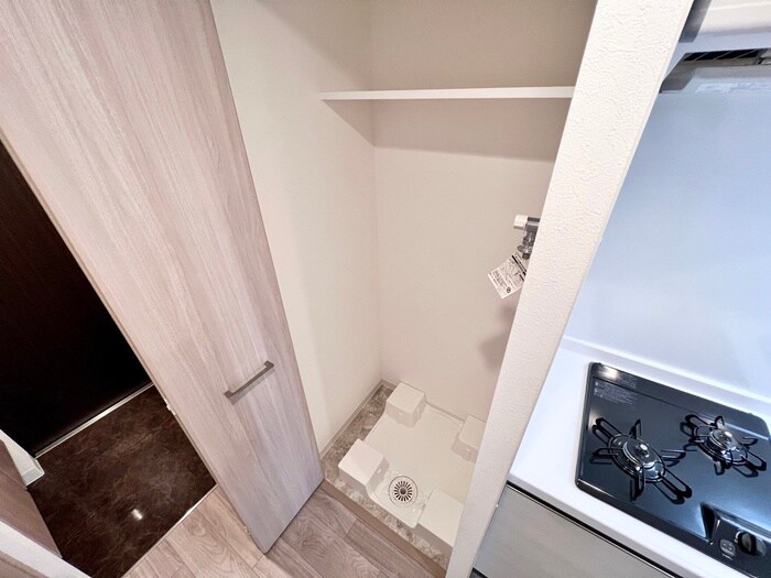 物件内観写真14　(洗濯機置場)