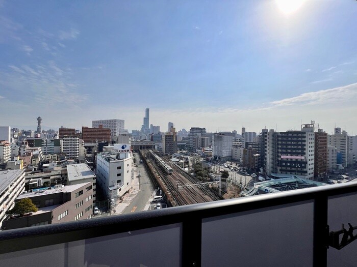 物件内観写真16　(室内からの展望)