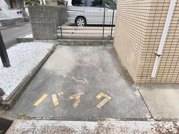 バイク置き場
