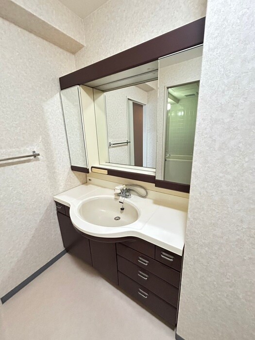 物件内観写真12　(洗面)