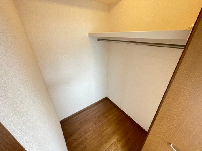 物件内観写真13　(収納)