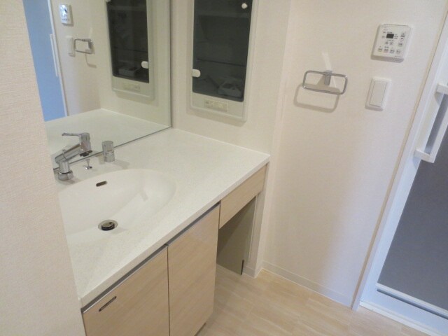 物件内観写真7　(洗面)