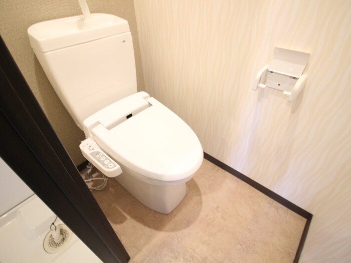 物件内観写真12　(トイレ)