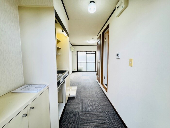 物件内観写真17　(廊下)