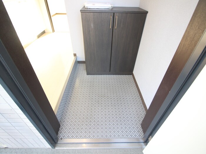 物件内観写真21　(玄関)