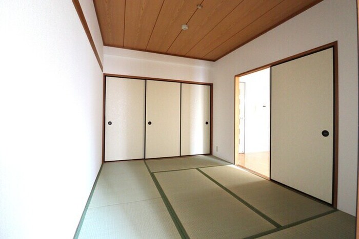 物件内観写真10　(居室)