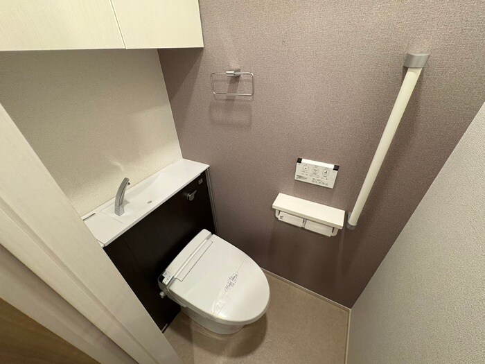 物件内観写真15　(トイレ)