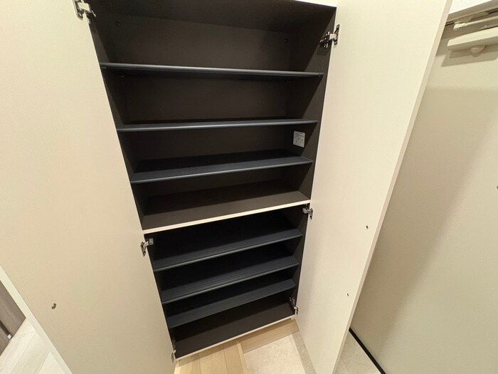 物件内観写真18　(靴箱)