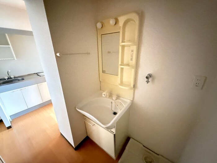 物件内観写真11　(洗面)