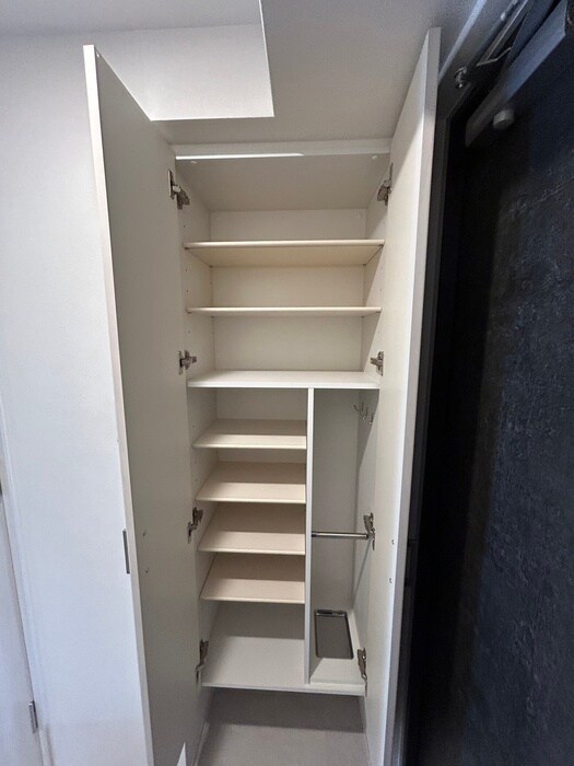 物件内観写真8　(靴箱)