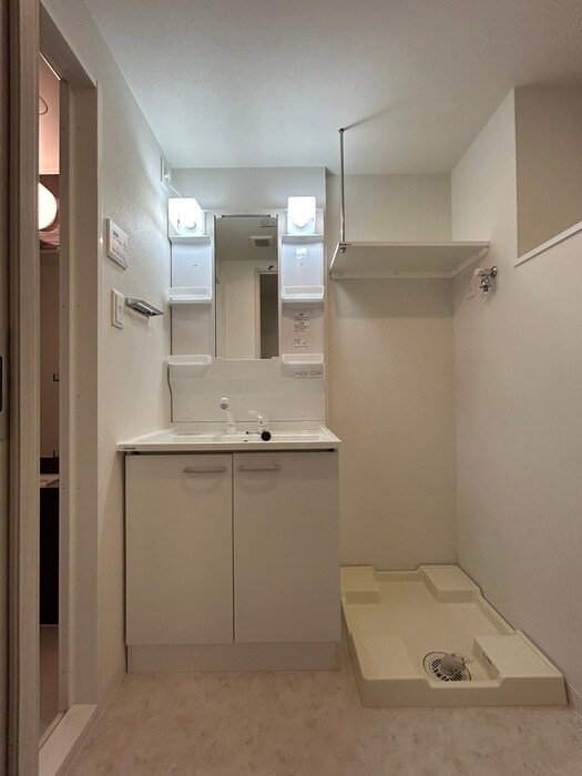 物件内観写真10　(洗面)