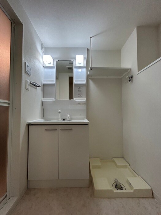 物件内観写真10　(洗面)