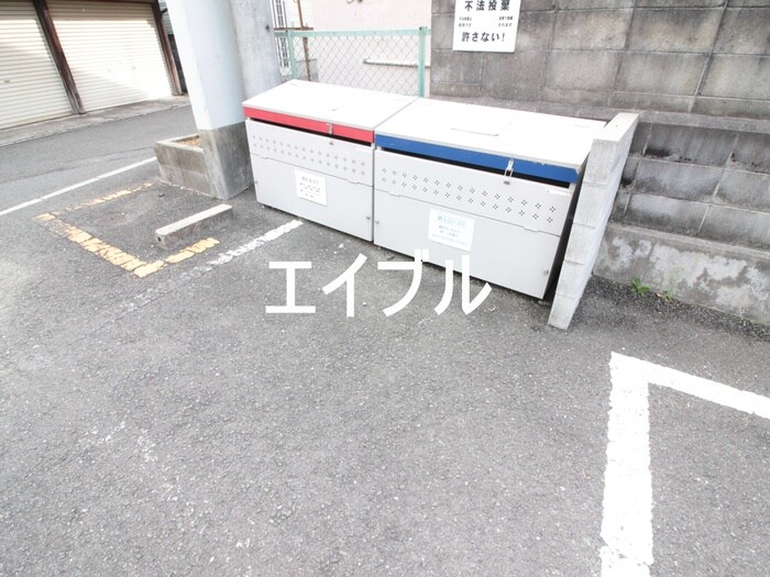 物件外観写真4　(建物設備)