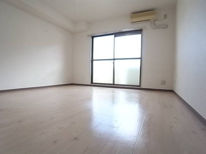 物件内観写真12　(居室)