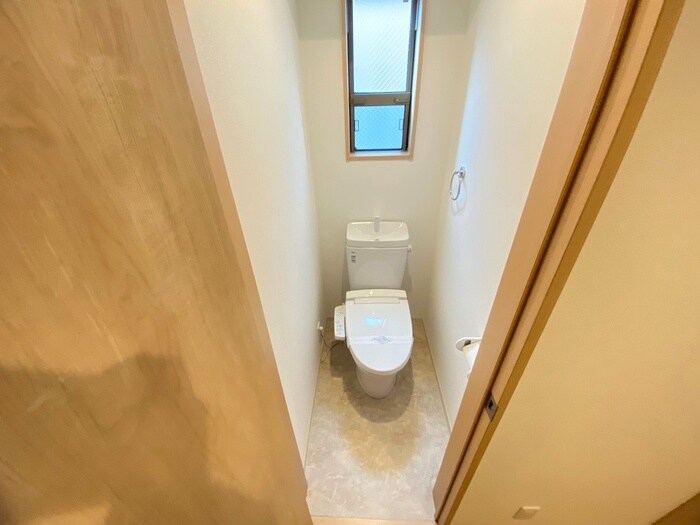 物件内観写真14　(トイレ)