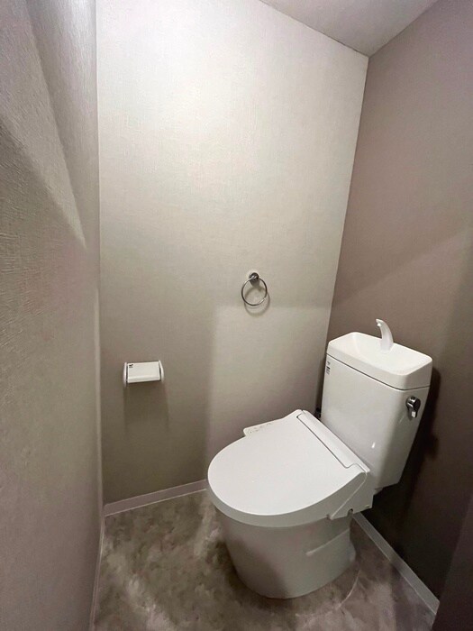 物件内観写真9　(トイレ)