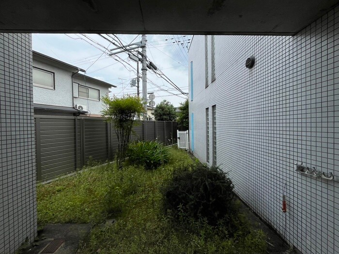 物件内観写真19　(室内からの展望)