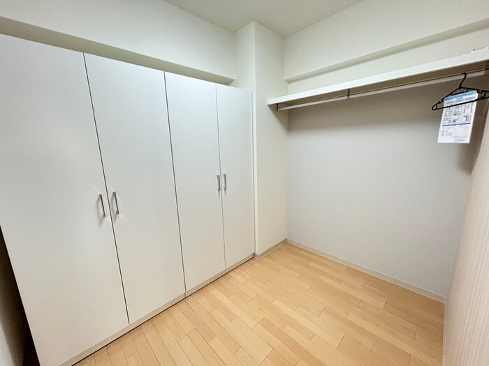 物件内観写真12　(収納)