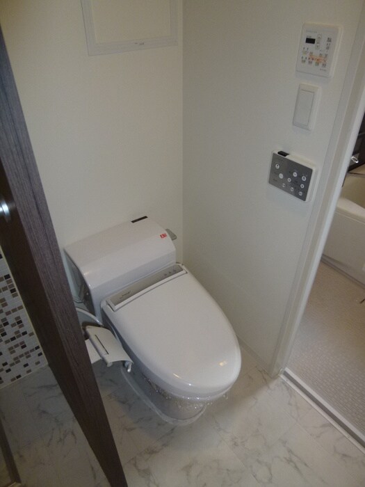 物件内観写真15　(トイレ)