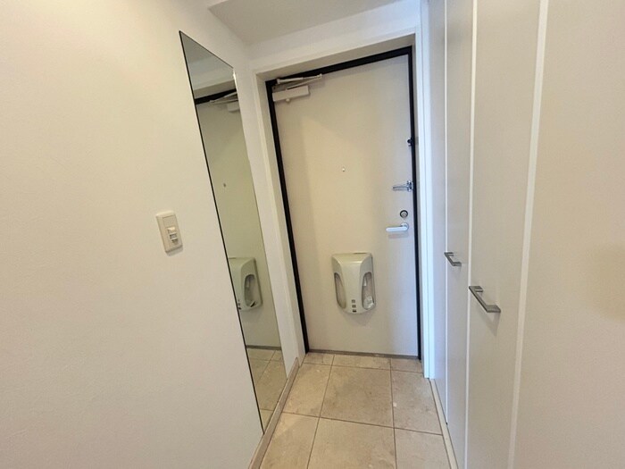 物件内観写真22　(玄関)